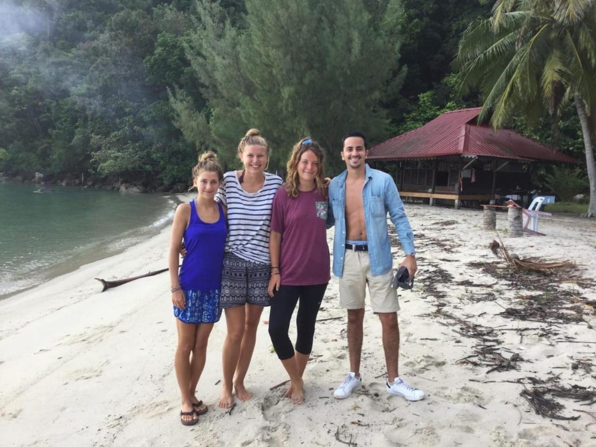 Wild Pasir Panjang Hotel Pulau Tuba Екстериор снимка